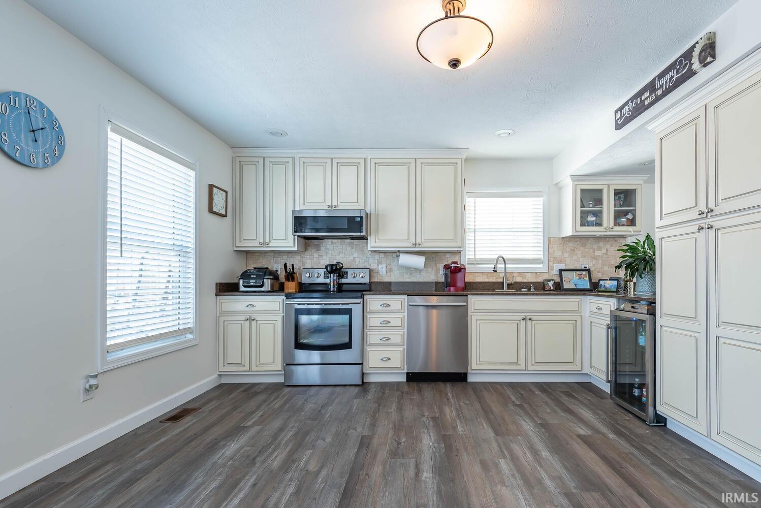 2598 South Flat Rock Road Bloomington, IN 47403 - Photo 9 of 26 Gallery Image 9