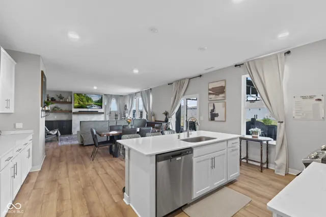 $419,900 | 2433 South Copperstone Drive, New Palestine, IN 46163