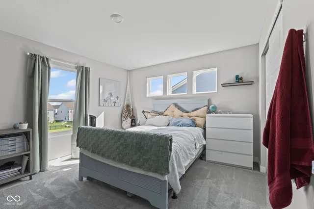 $419,900 | 2433 South Copperstone Drive, New Palestine, IN 46163