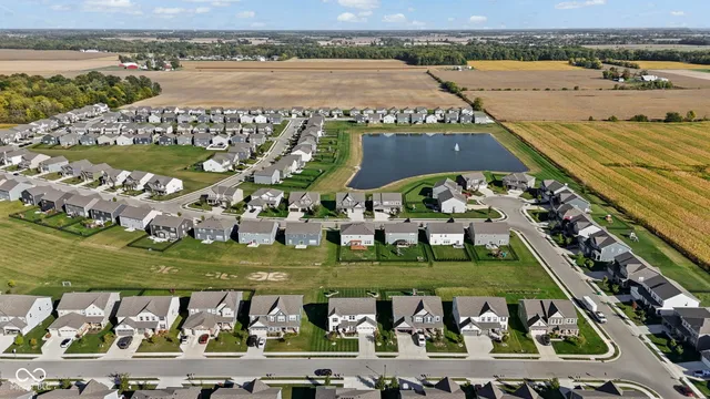 $419,900 | 2433 South Copperstone Drive, New Palestine, IN 46163