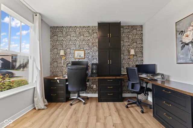 $419,900 | 2433 South Copperstone Drive, New Palestine, IN 46163