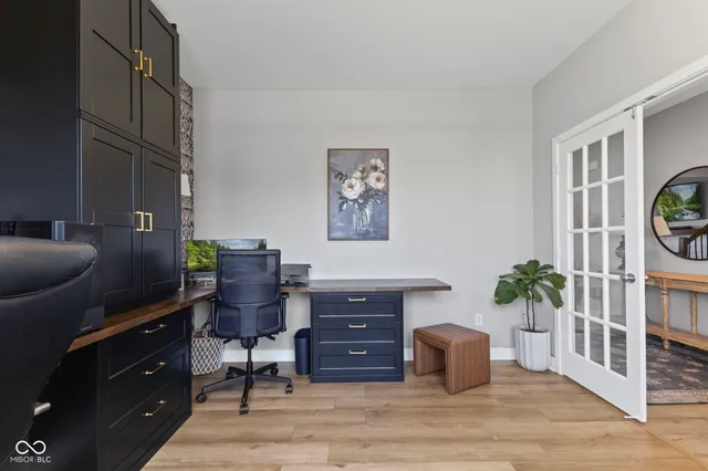 $419,900 | 2433 South Copperstone Drive, New Palestine, IN 46163