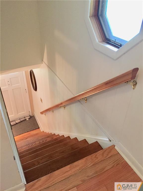 387 Middle Road Hazlet, NJ 07730 - Photo 9 of 20 a view of walk in closet
