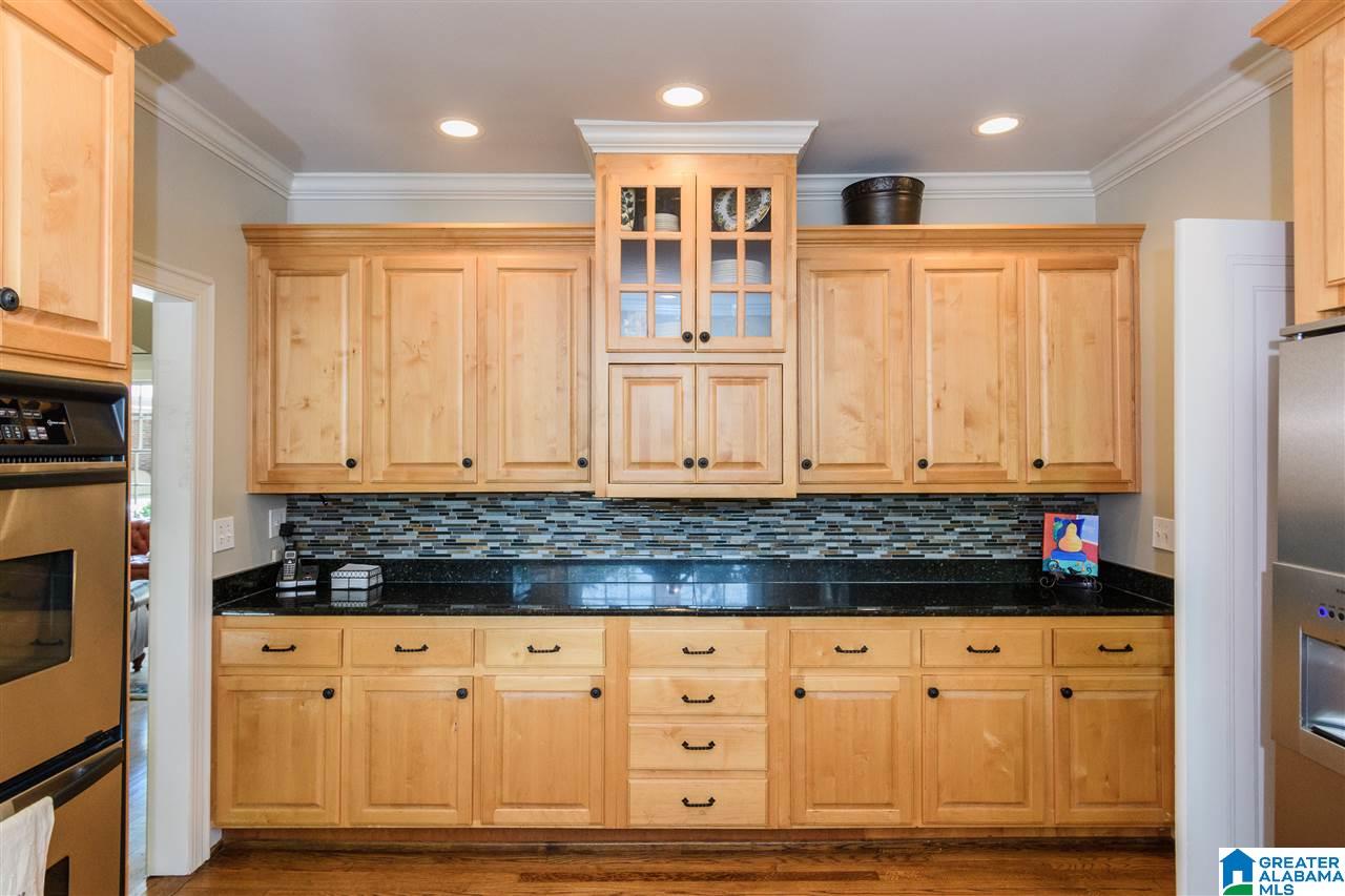 3221 Whitehall Road Birmingham, AL 35209 - Photo 11 of 38