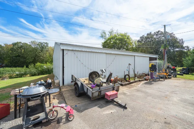 a view of outdoor space