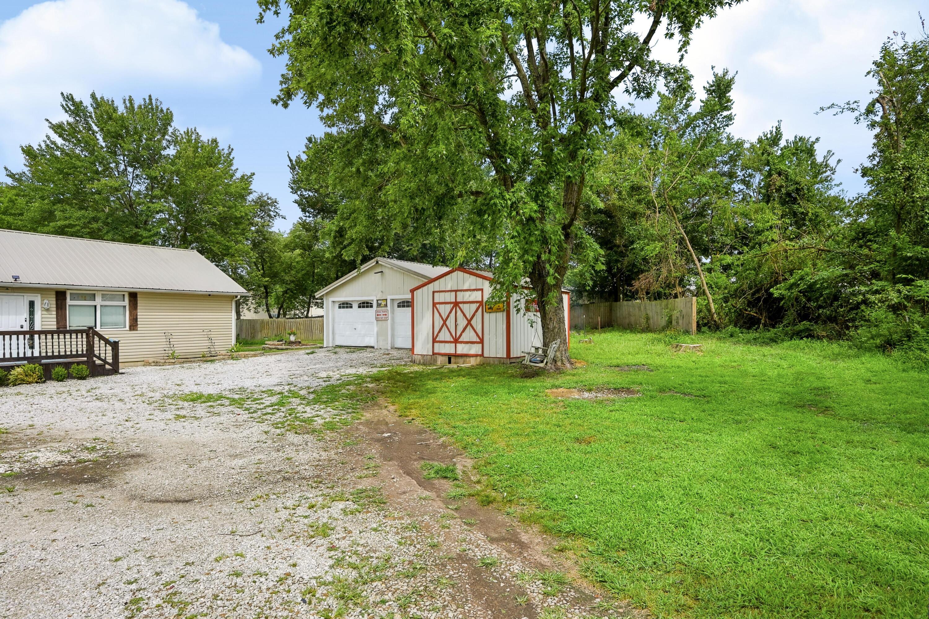 2403 Eve Road Webb City, MO 64870 - Photo 34 of 43 034