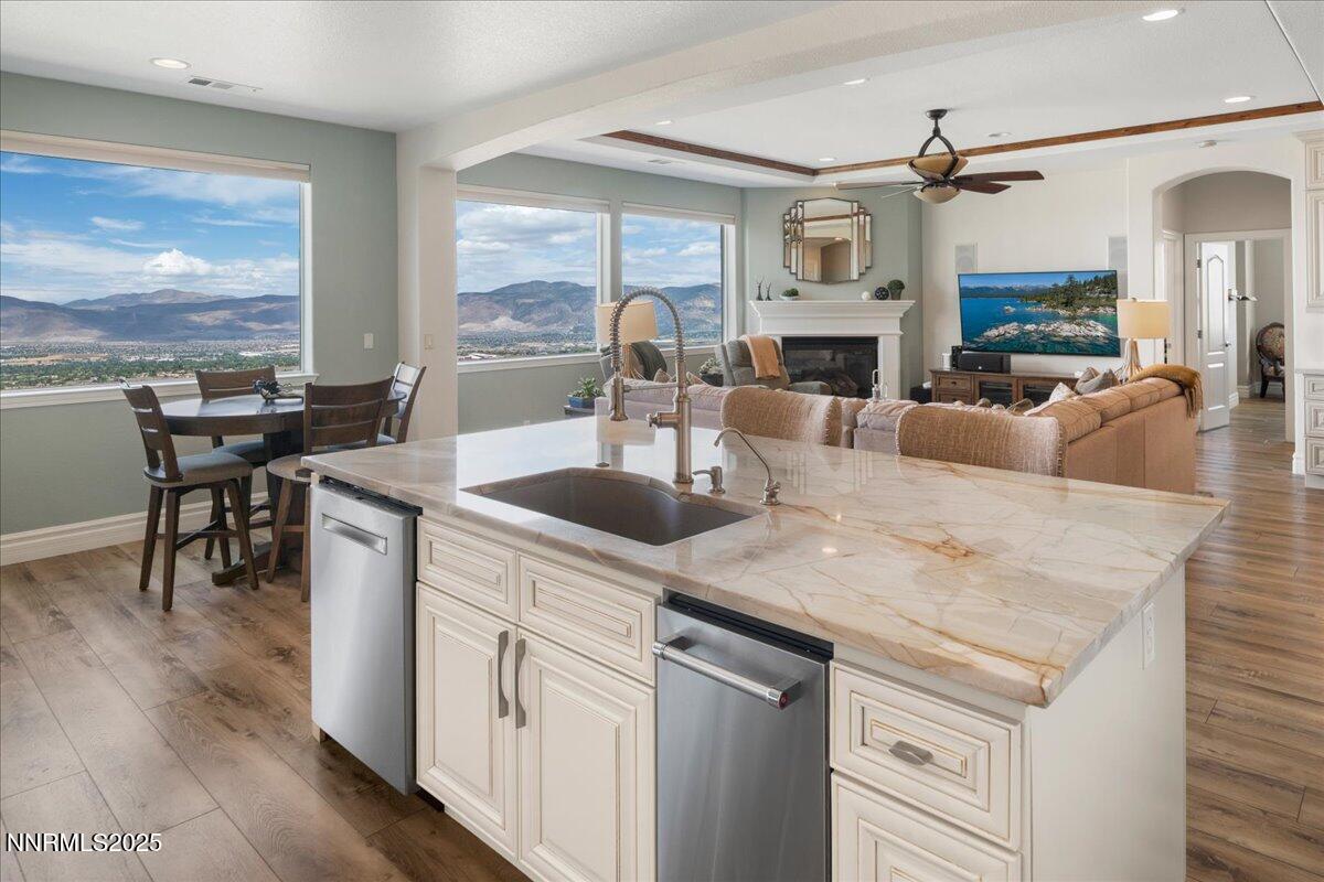 6080 Cour Saint Michelle Reno, NV 89511 - Photo 9 of 46 15-DSC_0078