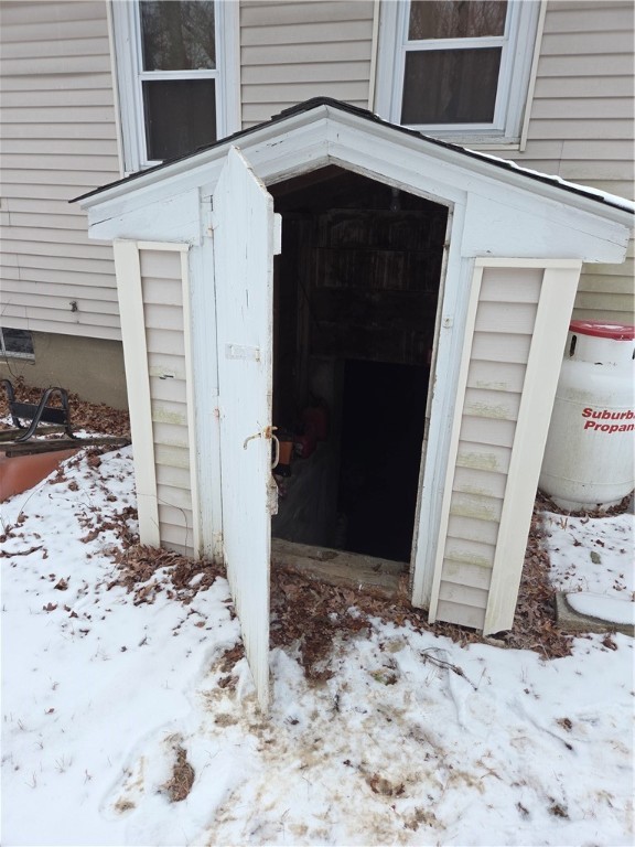 9 Colvintown Road Coventry, RI 02816 - Photo 13 of 21