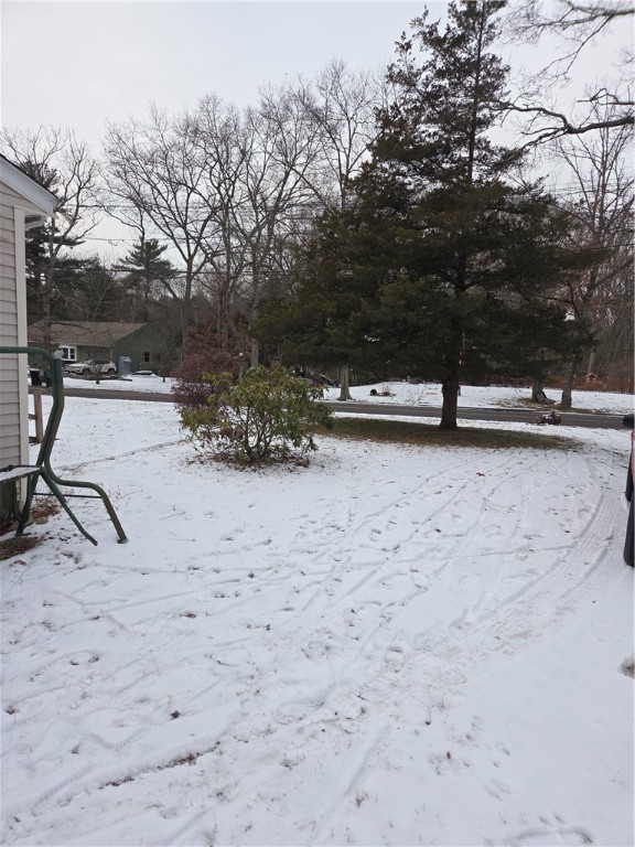 9 Colvintown Road Coventry, RI 02816 - Photo 3 of 21