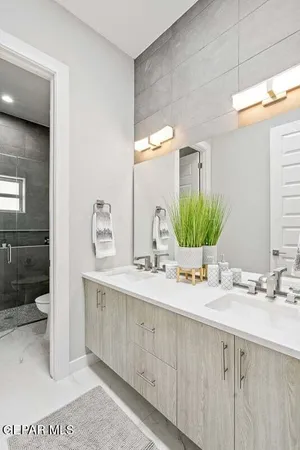 $1,315,000 | 469 Country Oaks Drive, El Paso, TX 79932