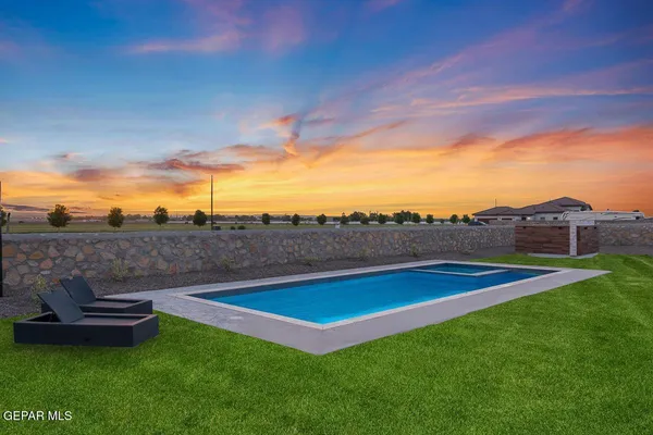 $1,315,000 | 469 Country Oaks Drive, El Paso, TX 79932