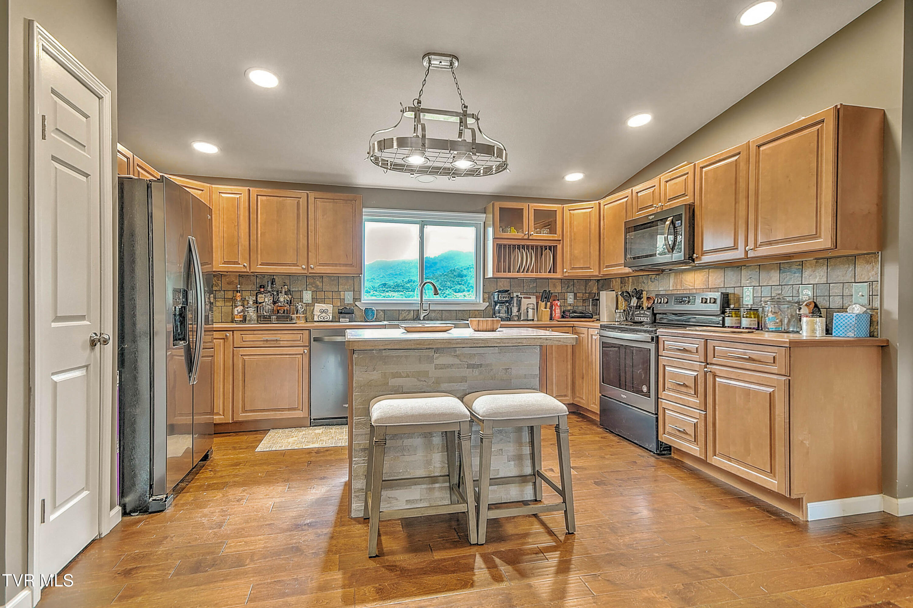 298 Rabbit Run Lane Big Stone Gap, VA 24219 - Photo 14 of 52 298 Rabbit Run Ln DP-13