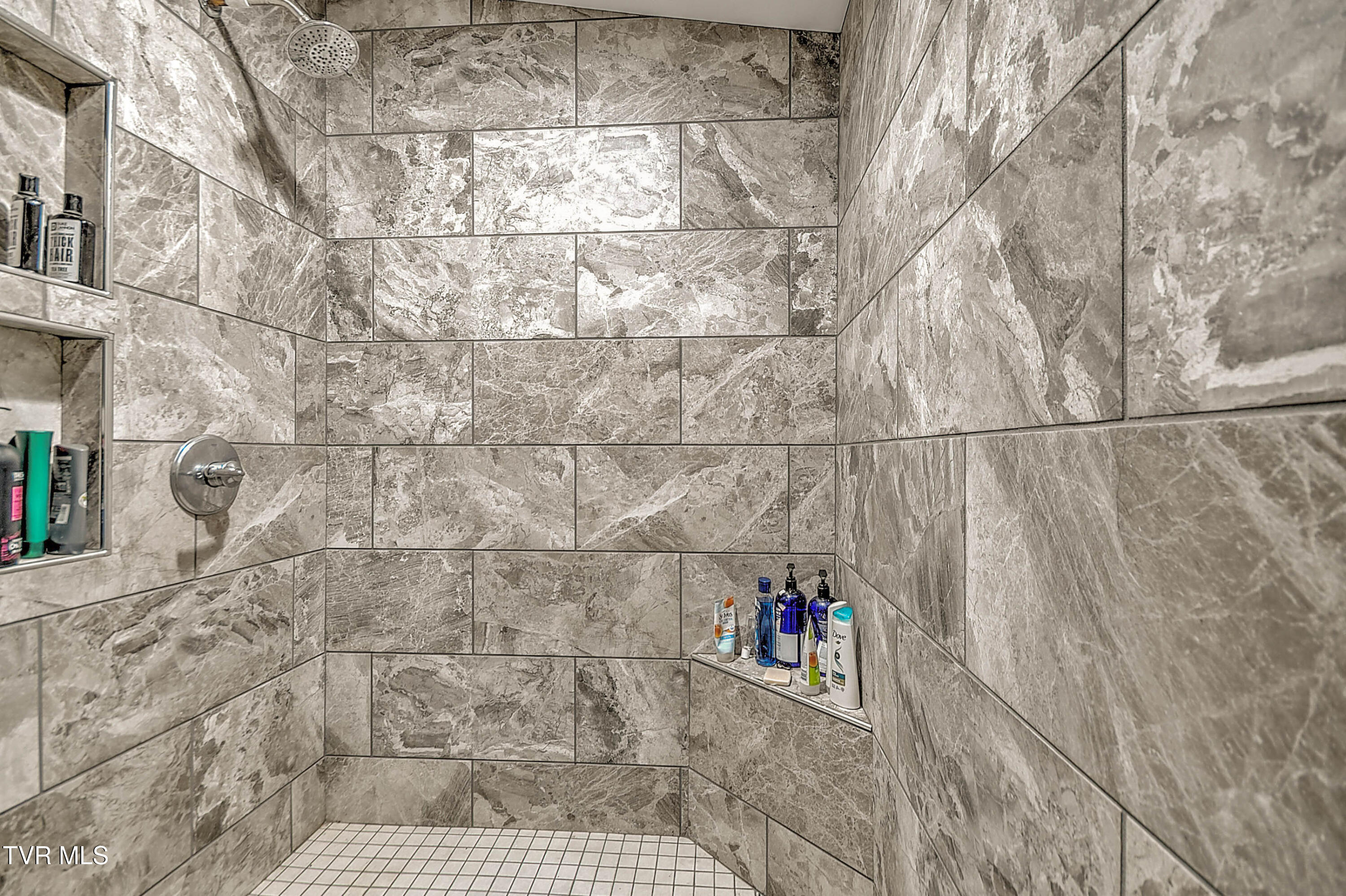 298 Rabbit Run Lane Big Stone Gap, VA 24219 - Photo 30 of 52 298 Rabbit Run Ln DP-29