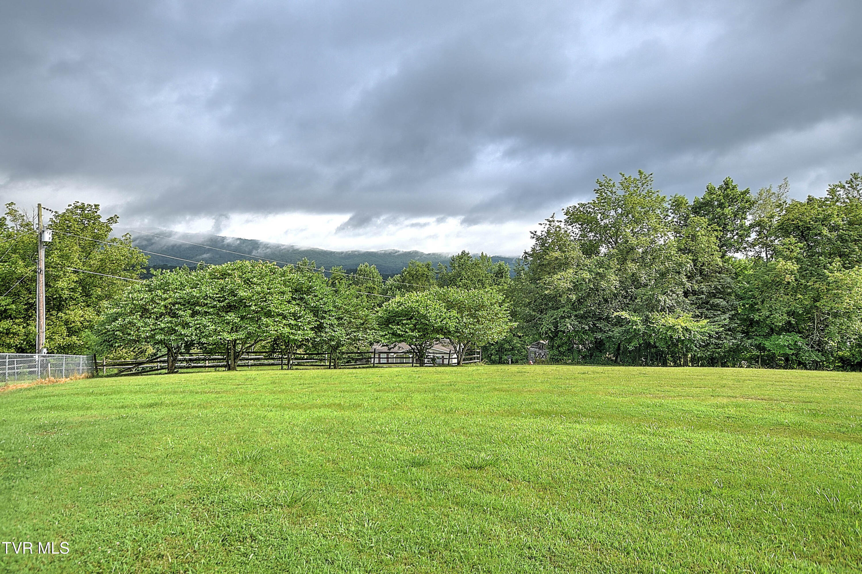 298 Rabbit Run Lane Big Stone Gap, VA 24219 - Photo 47 of 52 298 Rabbit Run Ln DP-47