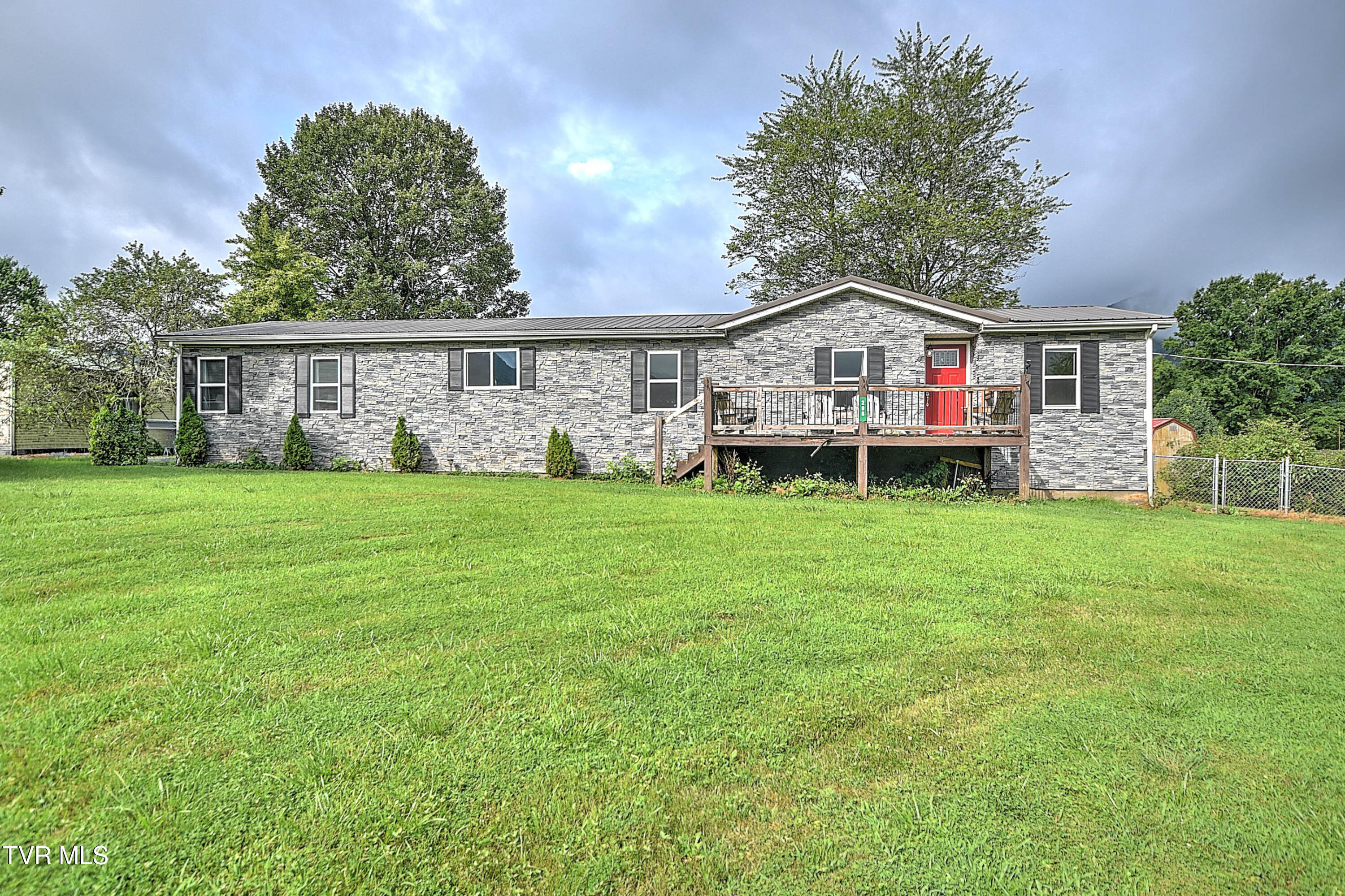 298 Rabbit Run Lane Big Stone Gap, VA 24219 - Photo 48 of 52 298 Rabbit Run Ln DP-48