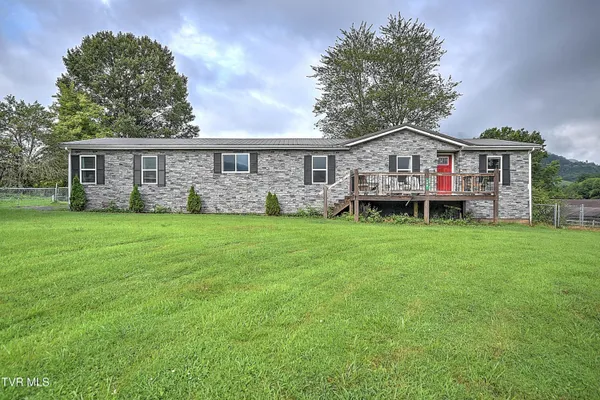 $324,900 | 298 Rabbit Run Lane, Big Stone Gap, VA 24219