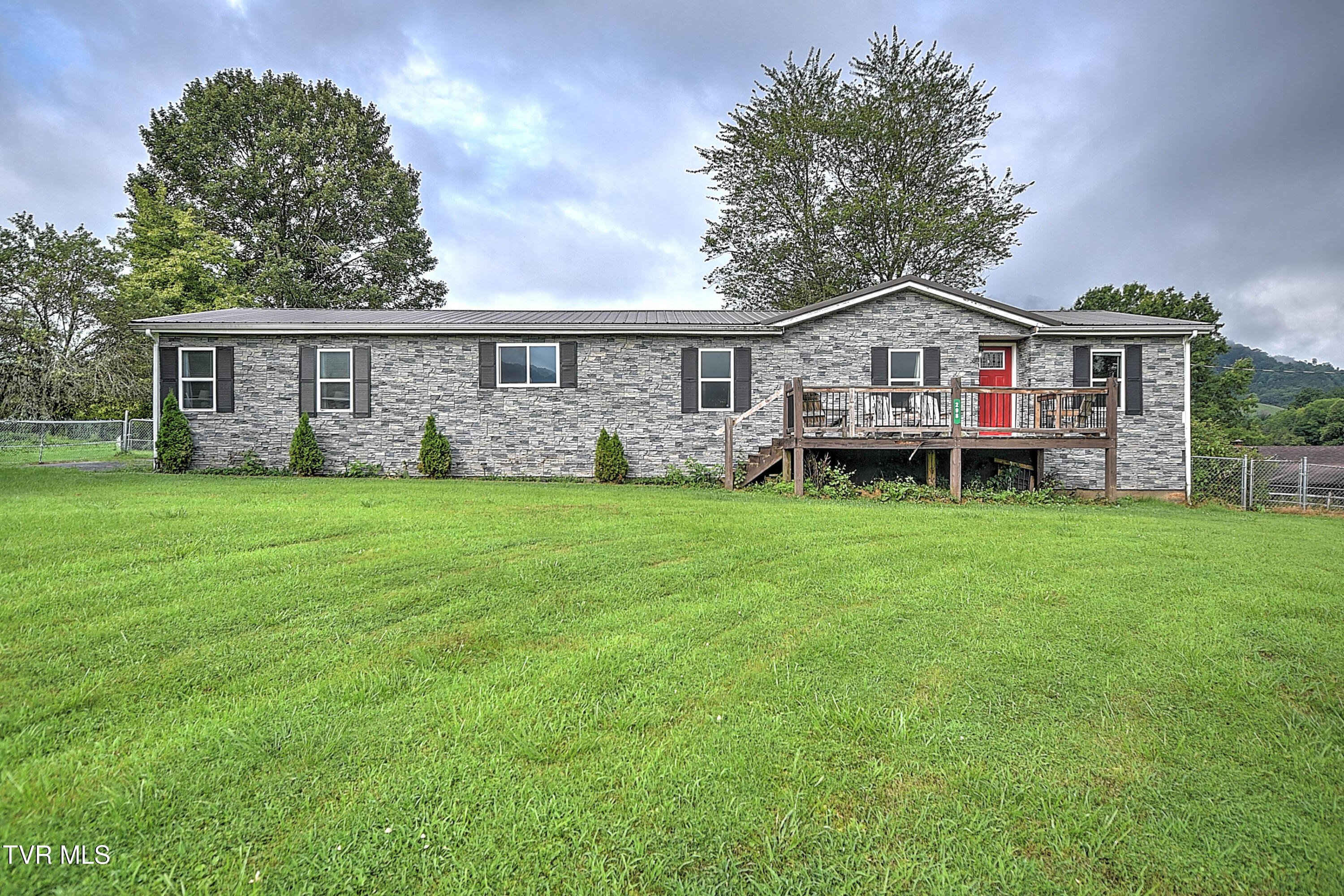 298 Rabbit Run Lane Big Stone Gap, VA 24219 - Photo 49 of 52 298 Rabbit Run Ln DP-49