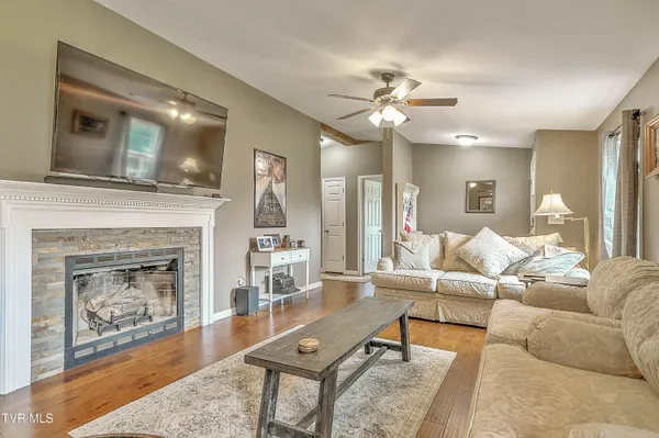 $324,900 | 298 Rabbit Run Lane, Big Stone Gap, VA 24219