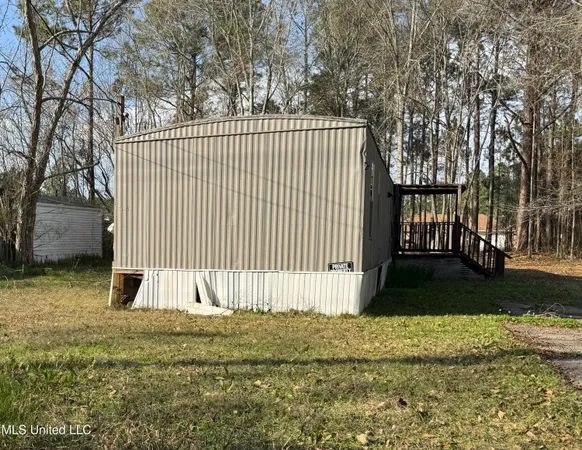 $39,900 | 1928 Broadmoor Drive, Gautier, MS 39553