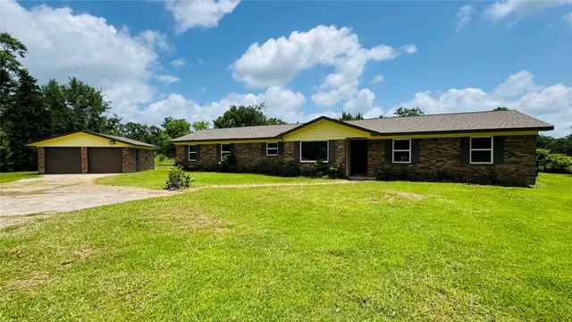 $398,000 | 1434 County Road 878A, Sweeny, TX 77480