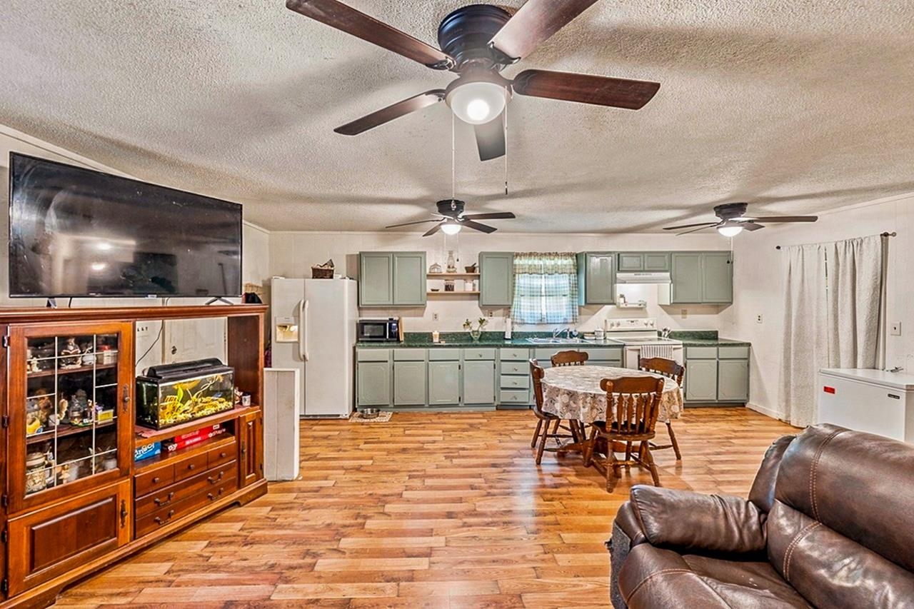 240 Canady Road Wellford, SC 29385 - Photo 19 of 36