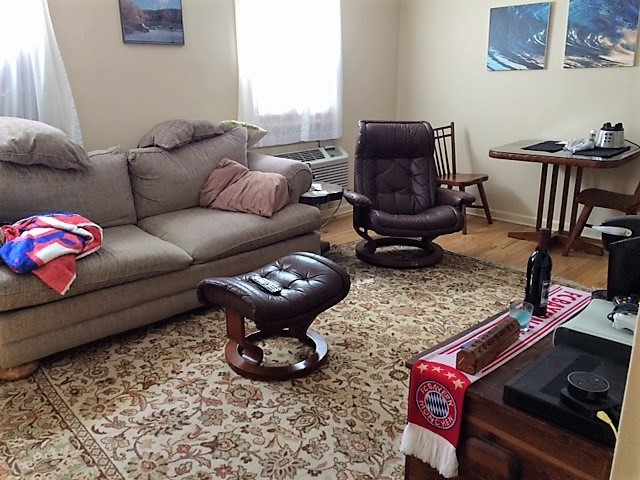 979 St Marys Street, Unit 6 Raleigh, NC 27605 - Photo 2 of 10 Photo 2
