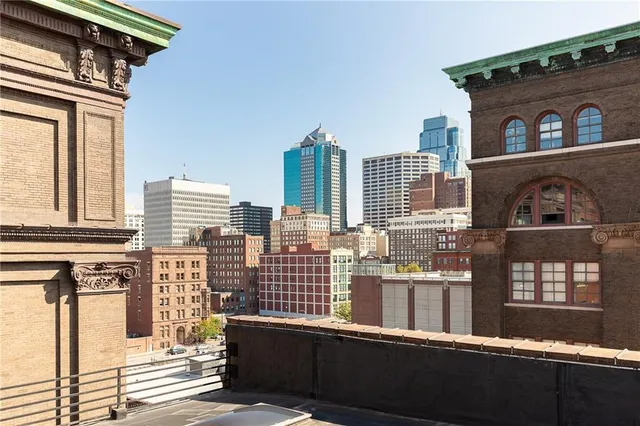 $140,000 | 308 West 8th Street, Unit 505, Kansas City, MO 64105