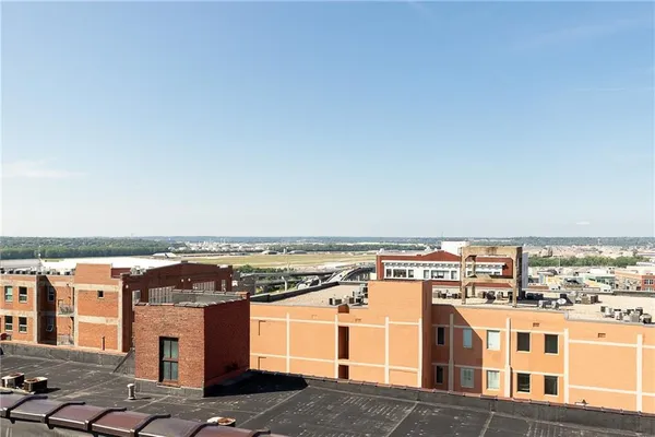 $132,500 | 308 West 8th Street, Unit 505, Kansas City, MO 64105