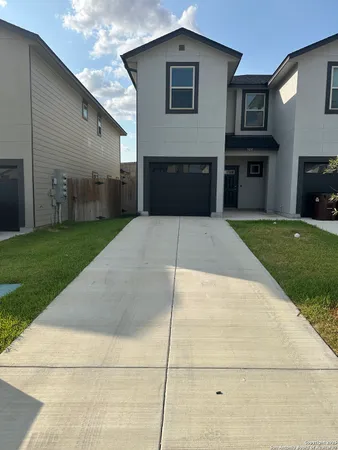 $1,599 | 8419 Via Verona San Antonio Tx 78227, Unit 103, San Antonio, TX 78205