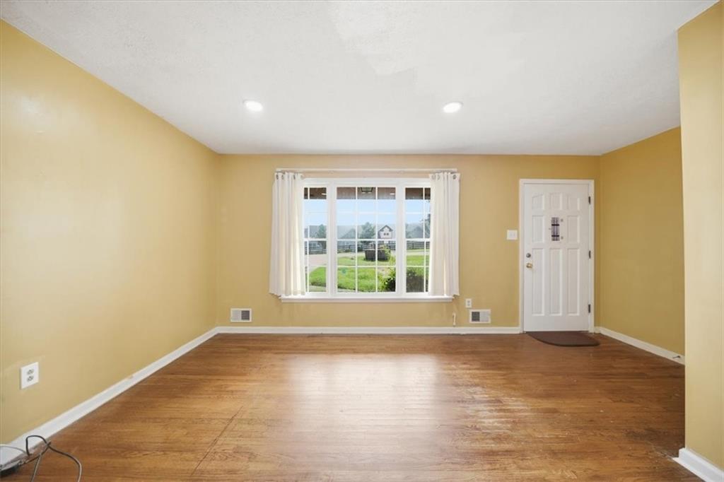870 American Legion Road Northeast Conyers, GA 30012 - Photo 7 of 40