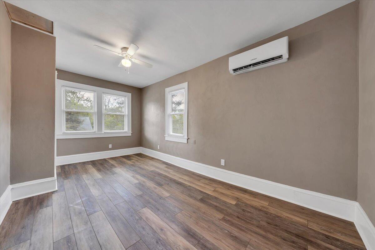 2415 Overlook Road Northeast Roanoke, VA 24012 - Photo 18 of 31 18-MIB05132