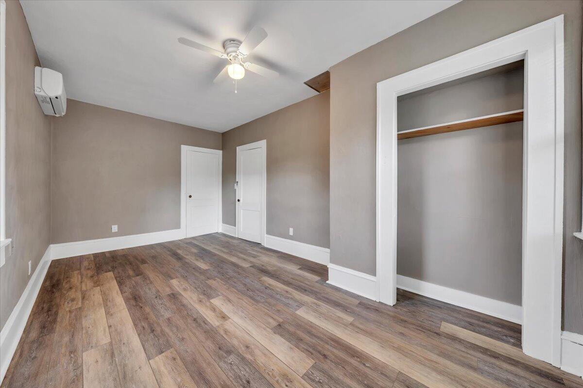 2415 Overlook Road Northeast Roanoke, VA 24012 - Photo 19 of 31 19-MIB05135