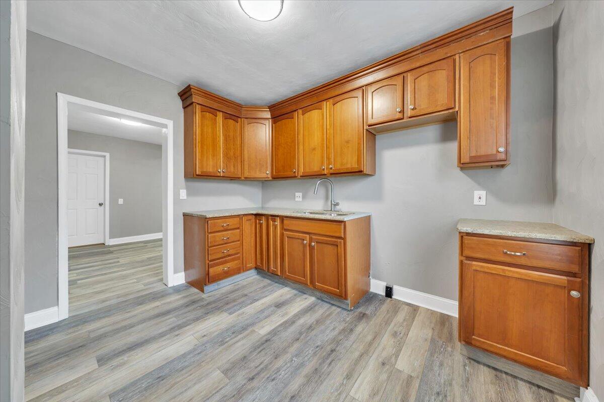 2415 Overlook Road Northeast Roanoke, VA 24012 - Photo 6 of 31 06-MIB05096