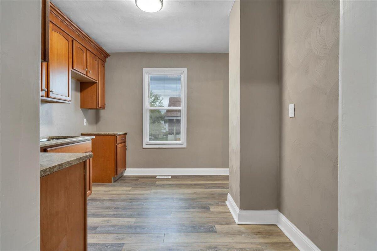 2415 Overlook Road Northeast Roanoke, VA 24012 - Photo 8 of 31 08-MIB05108