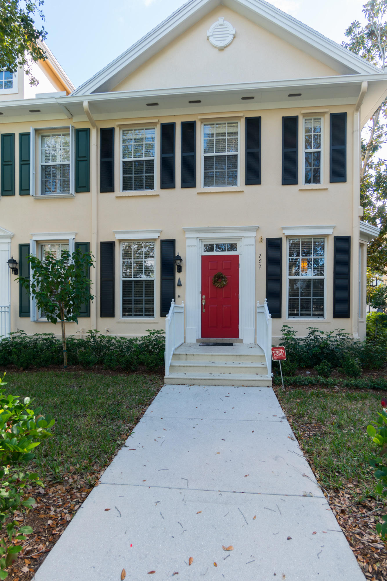 262 Iris Drive Jupiter, FL 33458 - Photo 2 of 28 FRONT