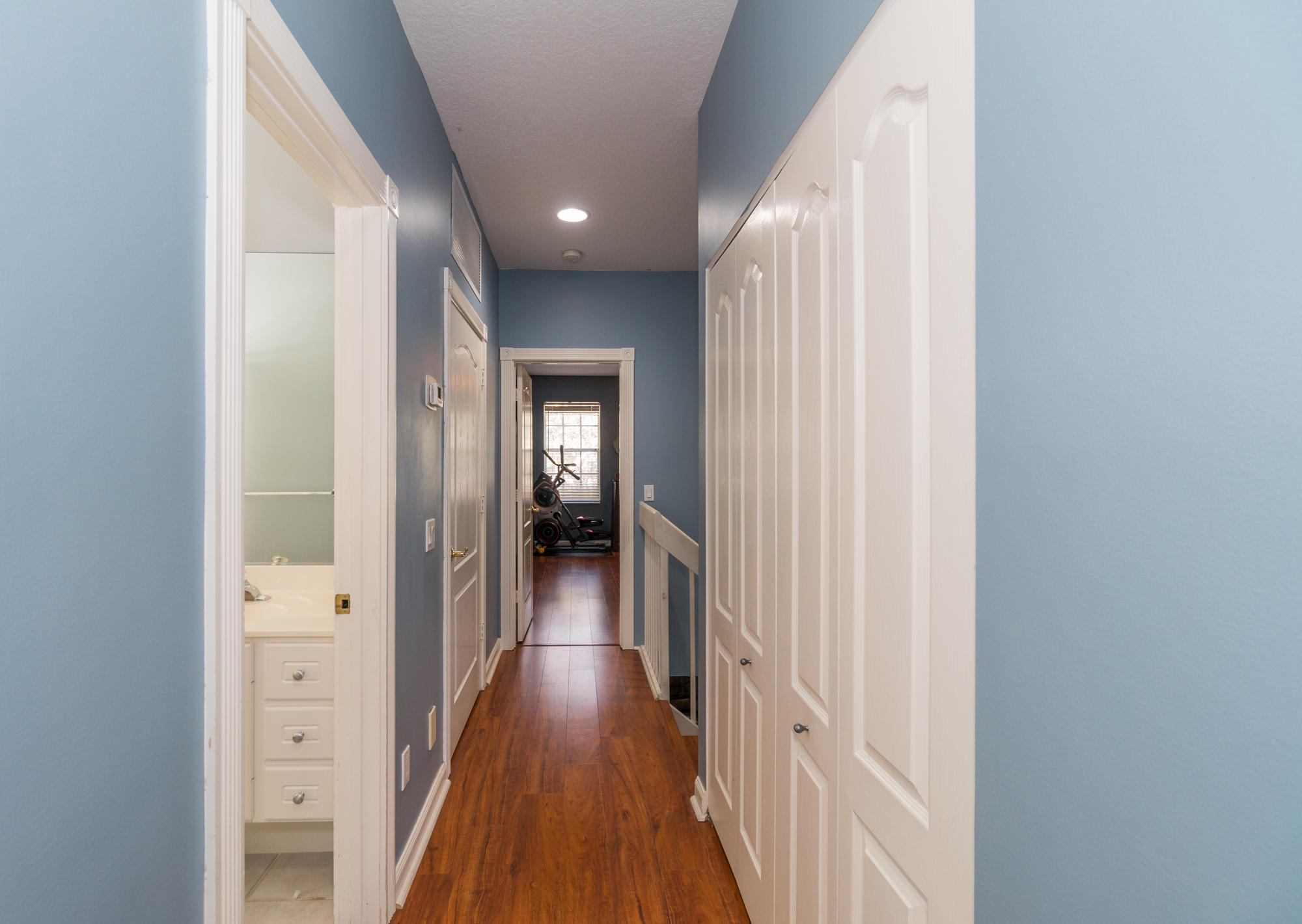 262 Iris Drive Jupiter, FL 33458 - Photo 24 of 28 HALLWAY UP