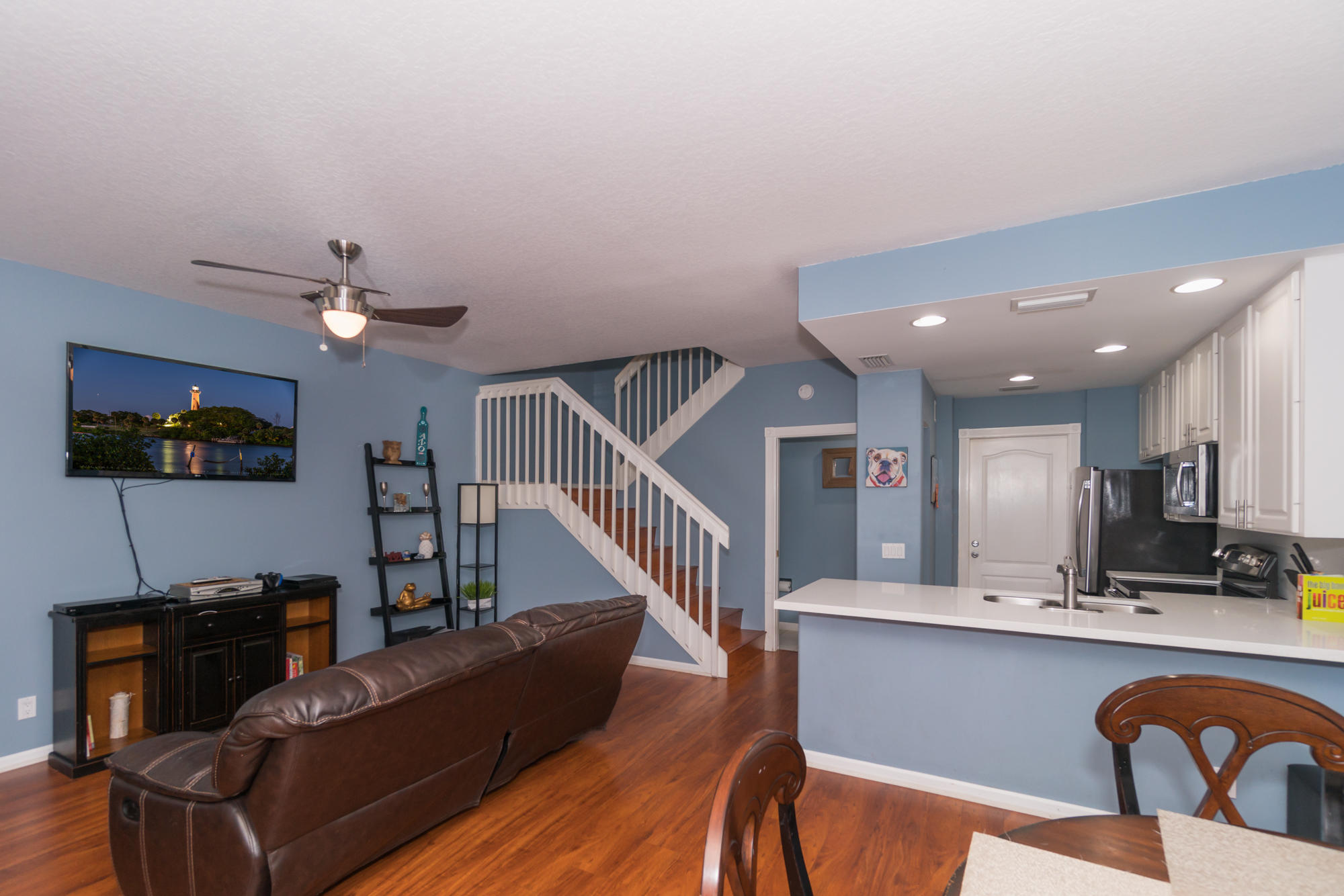 262 Iris Drive Jupiter, FL 33458 - Photo 3 of 28 LIV KIT