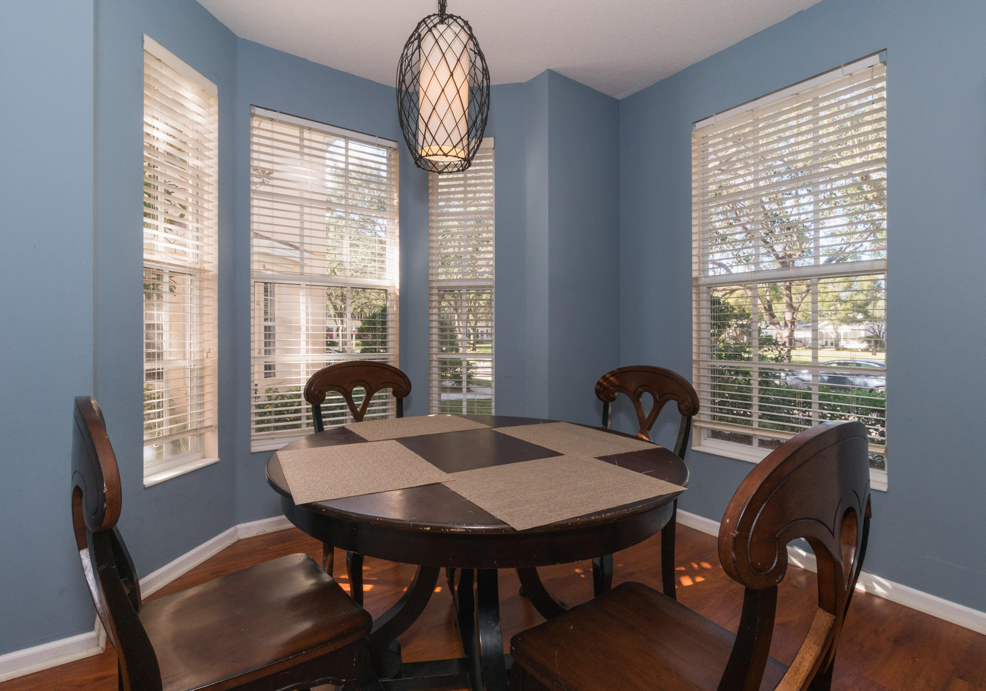 262 Iris Drive Jupiter, FL 33458 - Photo 6 of 28 DINING