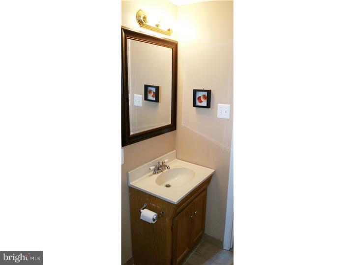 5 Drexel Road Hatboro, PA 19040 - Photo 16 of 20 Bathroom