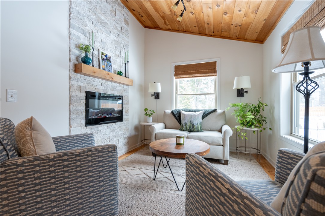 595 Lake Road Webster, NY 14580 - Photo 11 of 49 Cozy, relaxing den/sitting area is right off of th