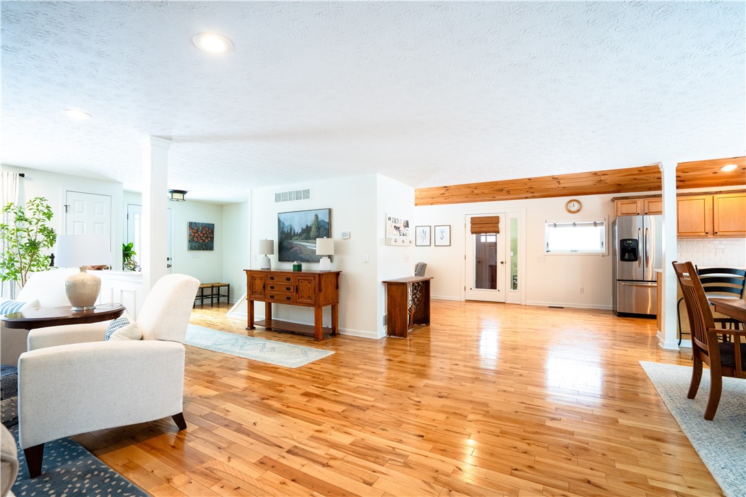 595 Lake Road Webster, NY 14580 - Photo 19 of 49