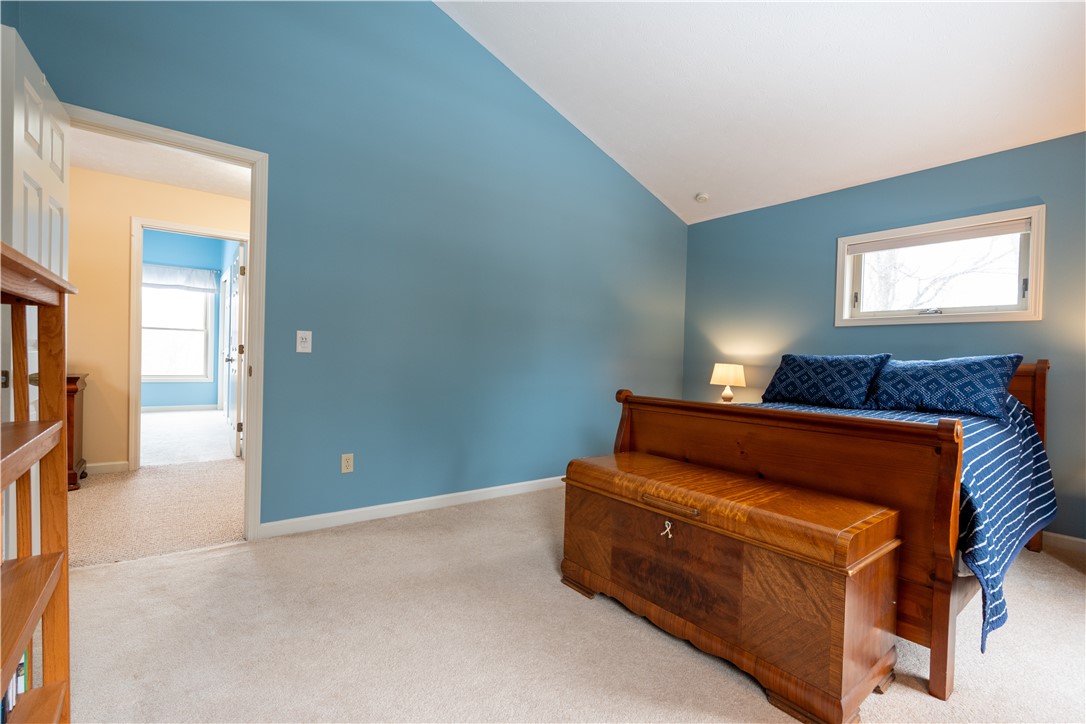 595 Lake Road Webster, NY 14580 - Photo 35 of 49