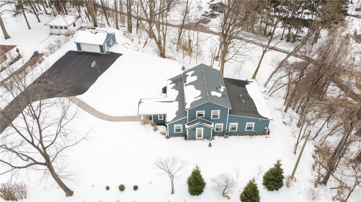 595 Lake Road Webster, NY 14580 - Photo 6 of 49