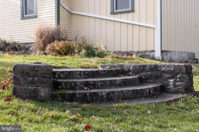 $179,900 | 337 South Main Street, Pleasant Gap, PA 16823