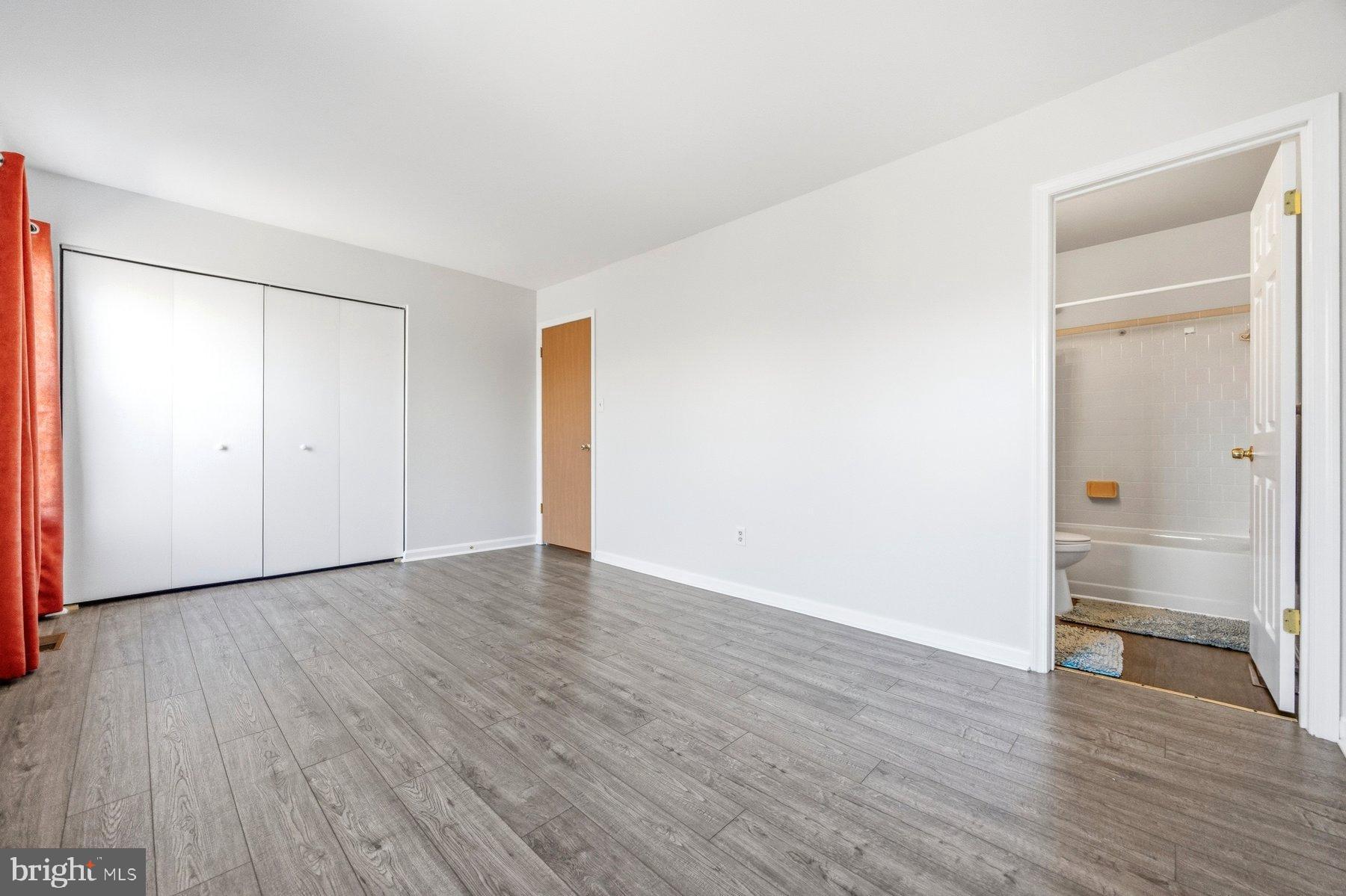 58 Hardwood Drive Rosedale, MD 21237 - Photo 21 of 38 Spacious room with modern finishes.