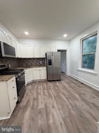 $2,200 | 20 Laurel Street, Woodbury, NJ 08096