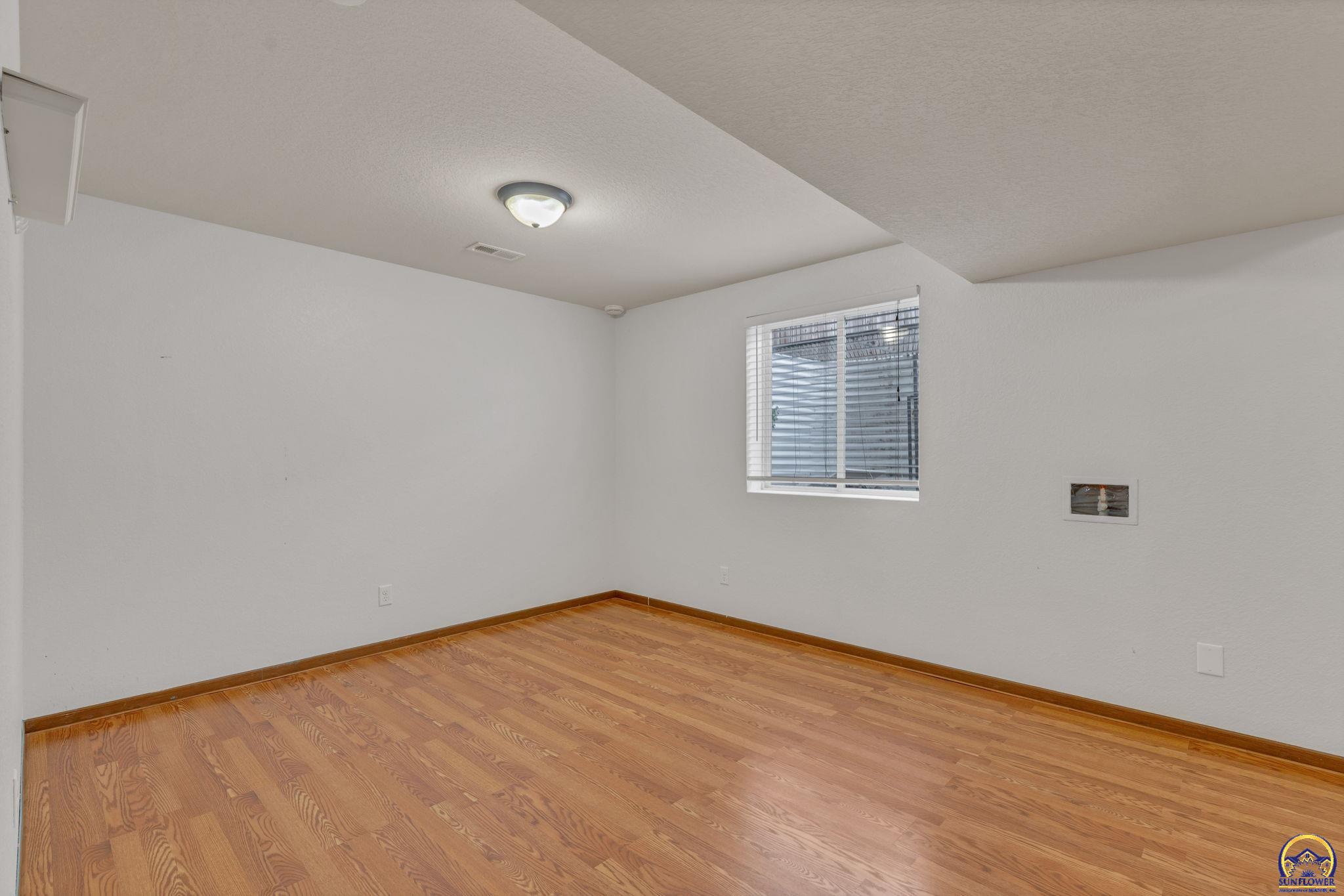 4312 Southeast Chisolm Road Topeka, KS 66609 - Photo 29 of 37