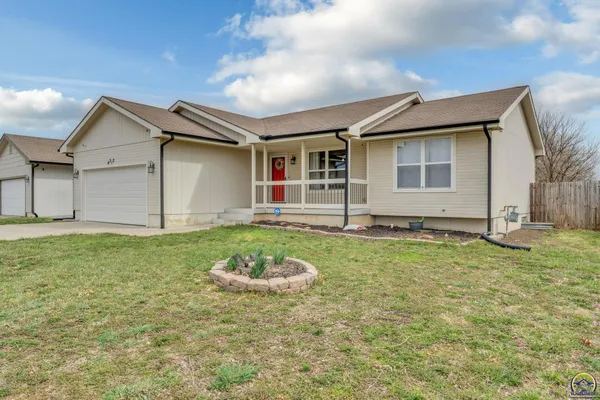 $330,000 | 4312 Southeast Chisolm Road, Topeka, KS 66609