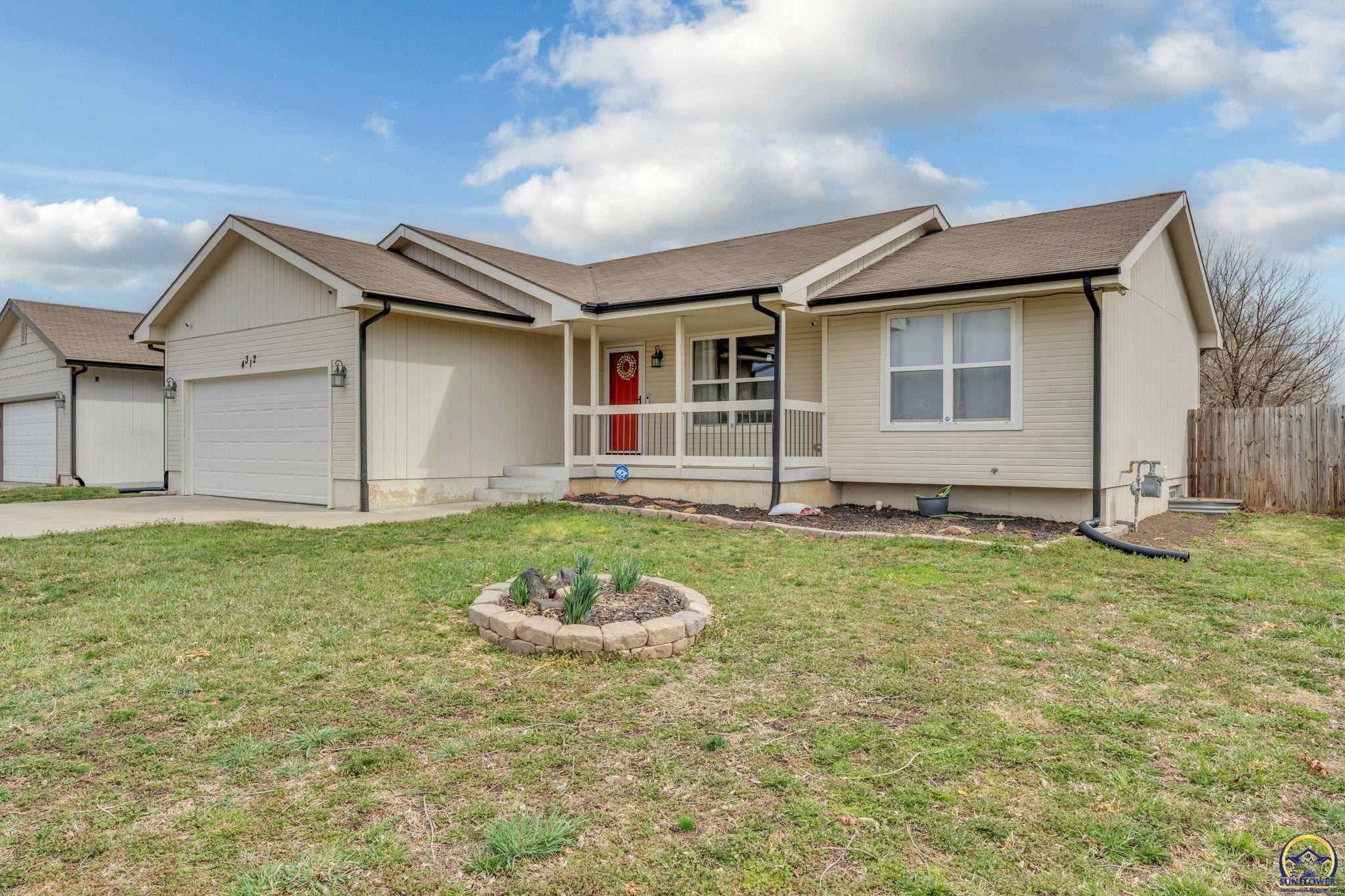 4312 Southeast Chisolm Road Topeka, KS 66609 - Photo 3 of 37