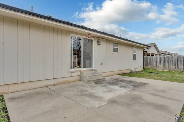 $330,000 | 4312 Southeast Chisolm Road, Topeka, KS 66609